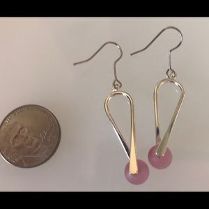 Silver earrings with pink bead